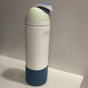 Owala 24oz Water Bottle